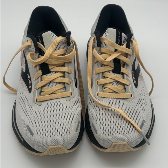 Brooks Shoes - Brooks Women’s Adrenaline GTS 22 Black Gray Athletic Gym Sports Shoes Size 8